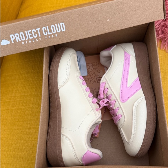 Project Cloud Kids | Lightweight Sneakers | Sz. 10  | Memory Foam | NEW - Picture 6 of 11